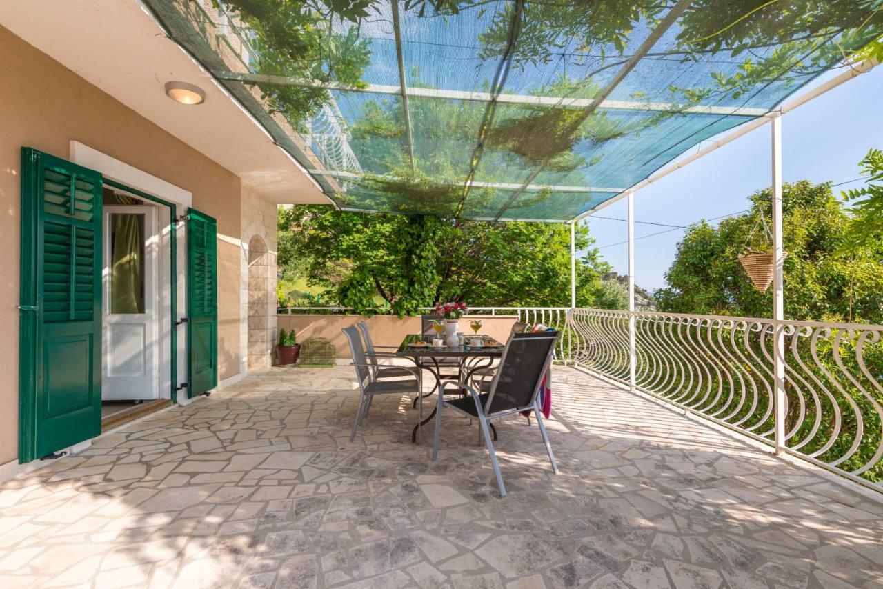 Holiday Home Figa Omiš Εξωτερικό φωτογραφία