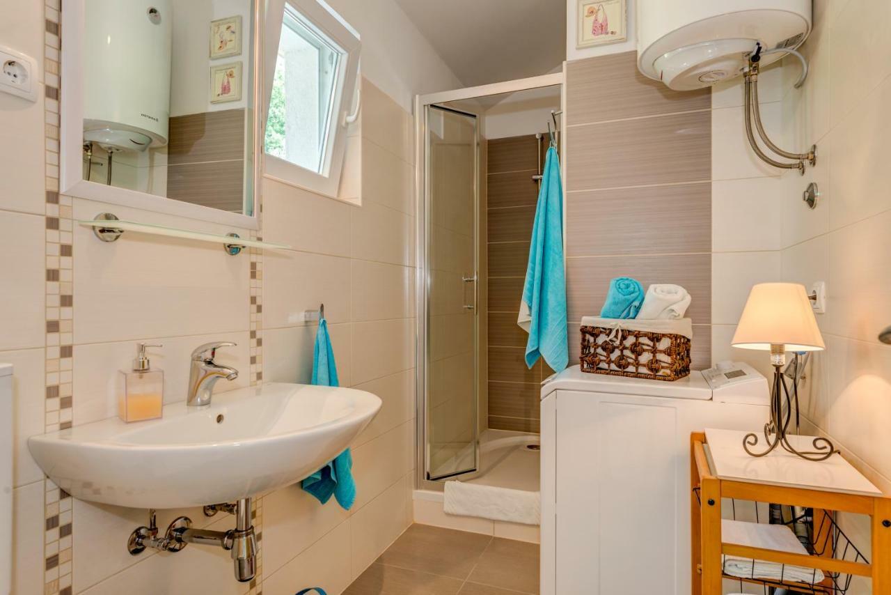 Holiday Home Figa Omiš Εξωτερικό φωτογραφία