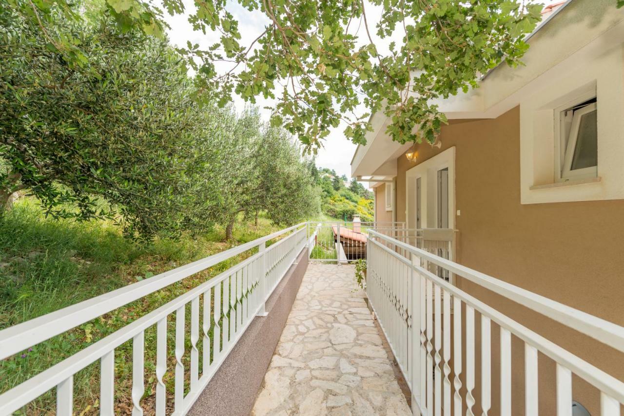 Holiday Home Figa Omiš Εξωτερικό φωτογραφία